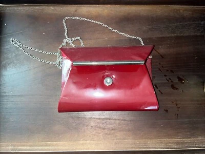 #Molso de cuero sintético Kelly & Katie con acento plateado ~ rojo rubí ~ como nuevo Foto 1 de 4