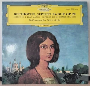 DG 138 887 SLPM GERMANY BEETHOVEN SEPTETT ES-DUR PHILHARMONISCHES OKTETT LP - Picture 1 of 3
