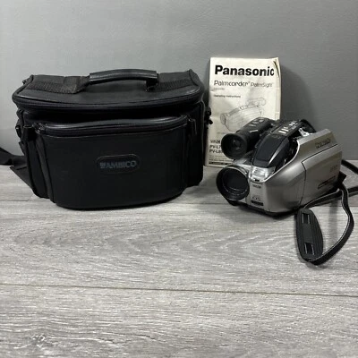 Panasonic PalmSight PV-L759D VHS For Parts No BatteryCharger Untested See Detail - Image 1 of 4