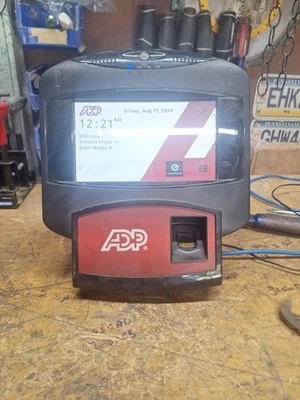 ADP 700/03 Time Clock With Badge & Biometric Finger Scan Entry No key - Image 1 of 3