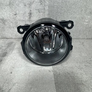 Valeo Fog Lamp Fits Multiple Diffrent Vehicles 89210094 - Sylvania 71B 6540 0003 - Bild 1 von 7