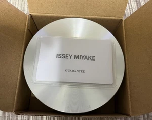 ISSEY MIYAKE TO Tio Yoshioka Tokujin design NY0N001 Silver Men Watch New in Box - Picture 1 of 5