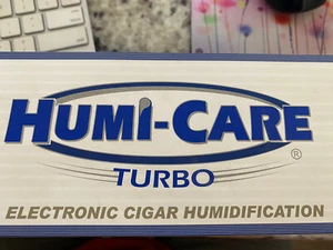 HumiCare Turbo Umidificatore Elettronico per Umidificatori per Sigari di Cigar Oasis - Nuovo - Foto 1 di 2