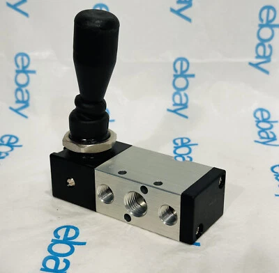 ARO/Ingersoll-Rand 1/4" Inlet 4-Way 2-Position Lever Actuator/Manual - Image 1 of 4