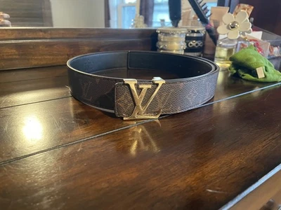 Cinturón de cuero marrón oscuro Louis Vuitton 115/46 se adapta a cintura 38-44 | ENVÍO RÁPIDO | Foto 1 de 2