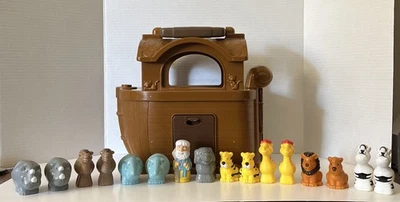 Винтаж 2000 Redbox Noah's Arc Boat С 5 Разными Фигурками Игрушки - Изображение 1 из 4