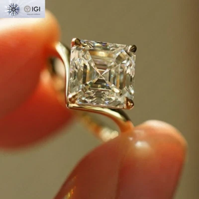 Anillo de compromiso de diamantes cultivados en laboratorio IGI 3,00 quilates E VVS1 Asscher en oro amarillo de 14 k Foto 1 de 4