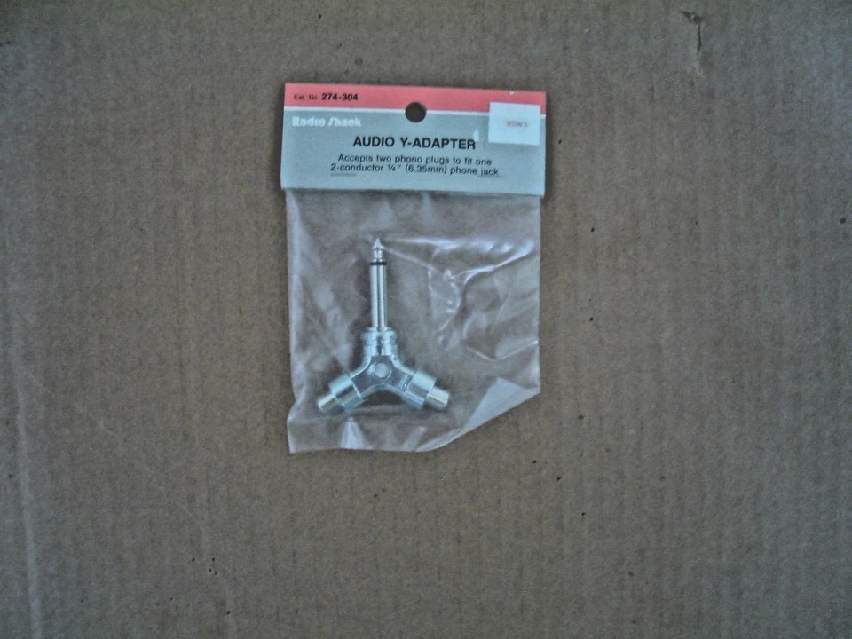 Radio Shack 274-304 Audio Y-Adapter - Image 1 of 1