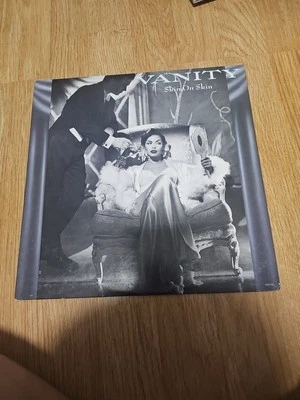 Vanity Skin On Skin Electronic Funk Soul Pop Album LP Motown 1986 Foto 1 de 2