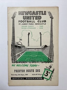 Newcastle United v Preston North End; 5th September 1959 - Bild 1 von 3