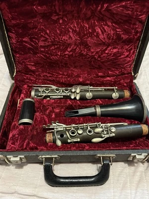 Evertee Sponsored by Buffet Crampon 单簧管带硬质保护壳 — 第 1/4 张图片