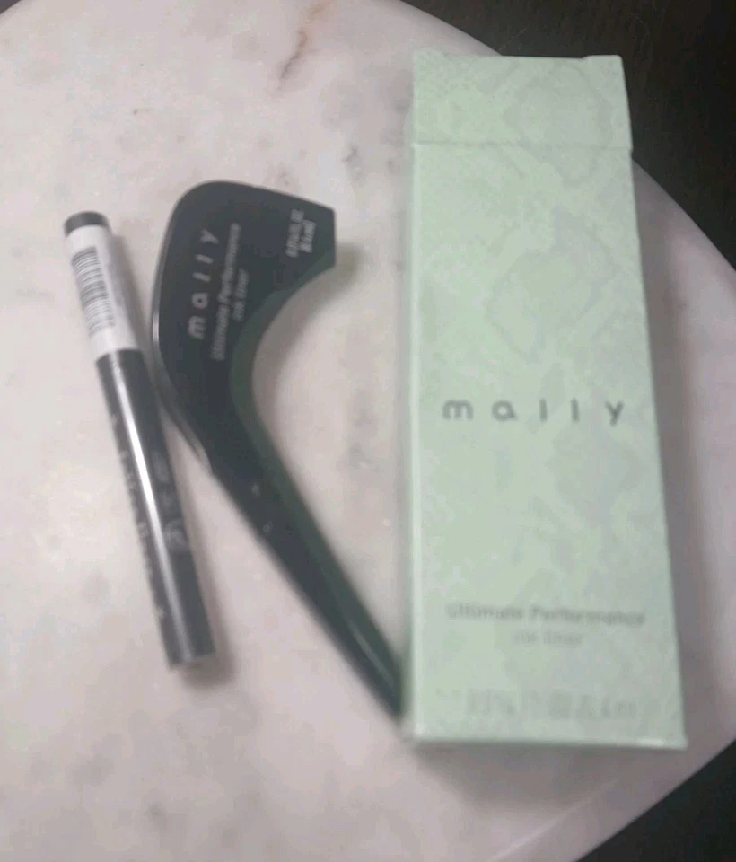 Mally Ultimate Performance Ink Liner Black 0.014 Oz