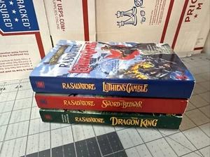 The Crimson Shadow by R.A. Salvatore - Complete Set of 3 - Bedwyr/Gamble/Dragon - Imagen 1 de 8