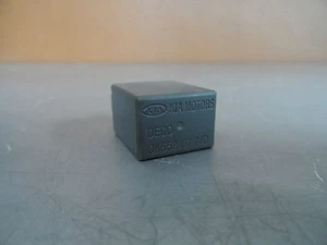 Original Kia Carnival Relais Stecker 0K55267740 (892A) - Picture 1 of 2