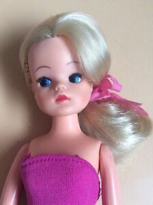 Vintage Retro Pedigree 1982 'Funtime' Sindy Blonde Doll - Sad Face