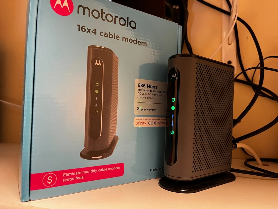 Motorola MB7420 Cable Modem DOCSIS 3.0  High Speed 686 Mbps - Image 1 of 1