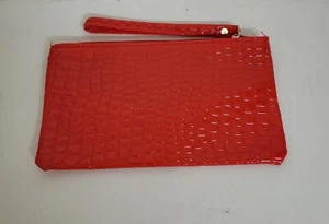Neu in Verpackung ~ (1) Reptilimitat, Reißverschluss Handgelenktasche mit 11" Riemen ~ rot, schwarz oder creme - Bild 1 von 10