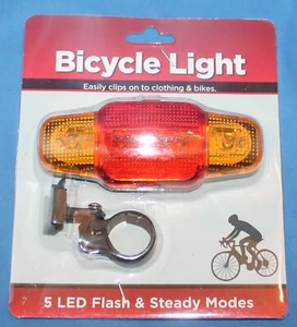 Momentum Bicycle Light 5 LED Flash & Steady Modes Clip On To Clothing & Bikes - Picture 1 of 2