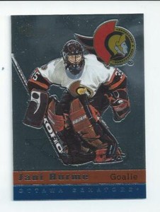 Jani Hurme 2000-01 Topps Heritage Chrome Parallel Card #90, Serial #398/555