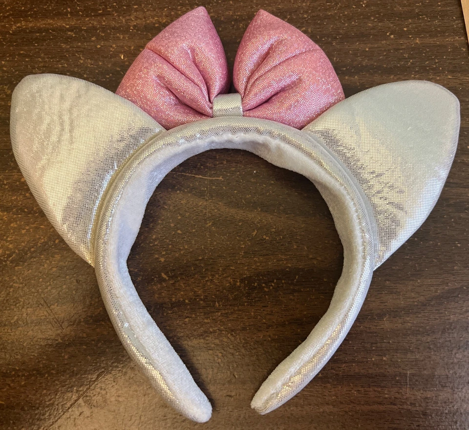 Great Wolf Lodge Ears Glitter Bow Girl Pink Silver - Image 1 of 4