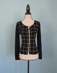 Größe: S schwarz + creme Strickjacke Pullover eckiges Muster Langarm Knopf Damen - Bild 1 von 9