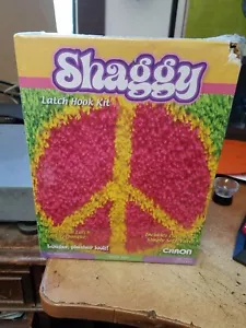 Kit de gancho de pestillo peludo Caron SGY002 signo de paz 12"" X 12"" nuevo en caja dañada - Imagen 1 de 2