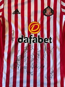 SUNDERLAND SQUAD SIGNED SHIRT 2017/18 16 AUTOGRAPHS PROOF 2. - Picture 1 of 7