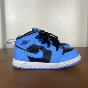 Nike Air Jordan Shoes University Blue Black Kids 8C DQ8424-401 Youth Sneakers - Picture 1 of 6