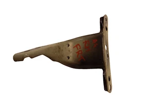 05-09 Audi A4 Quattro Front Right Passenger Fender Bracket OEM 8E0821136A - Picture 1 of 6