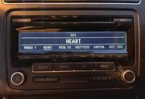 Volkswagen Golf RCD310 Dab Aux CD Radio Passat Touran Caddy + Security Code - Picture 1 of 2