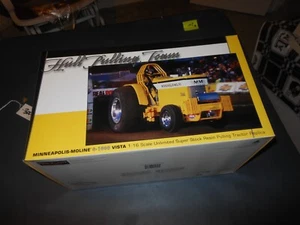 Minneapolis Moline G1000 toy tractor (White, Oliver) 1/16 RARE Hull pulling team - Picture 1 of 4