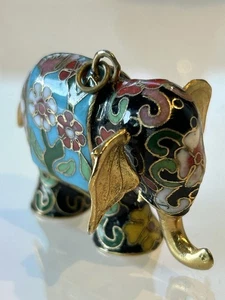Vintage Cloisonné Brass Elephant Figurine Enamel Floral Design 2” Tall 76.54g - Picture 1 of 11