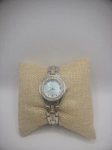 Vintage Wristwatch Watch Women Mother of Pearl Bezel Silver Tone Crystals - Picture 1 of 11