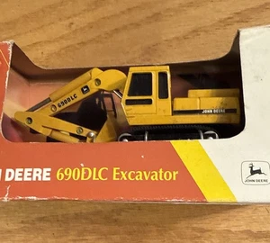 Excavadora John Deere 690DLC 1/64 - Imagen 1 de 5