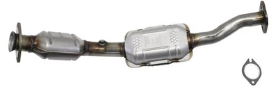 Left Catalytic Converter For 2003-2006 Lincoln Town Car - Image 1 of 4