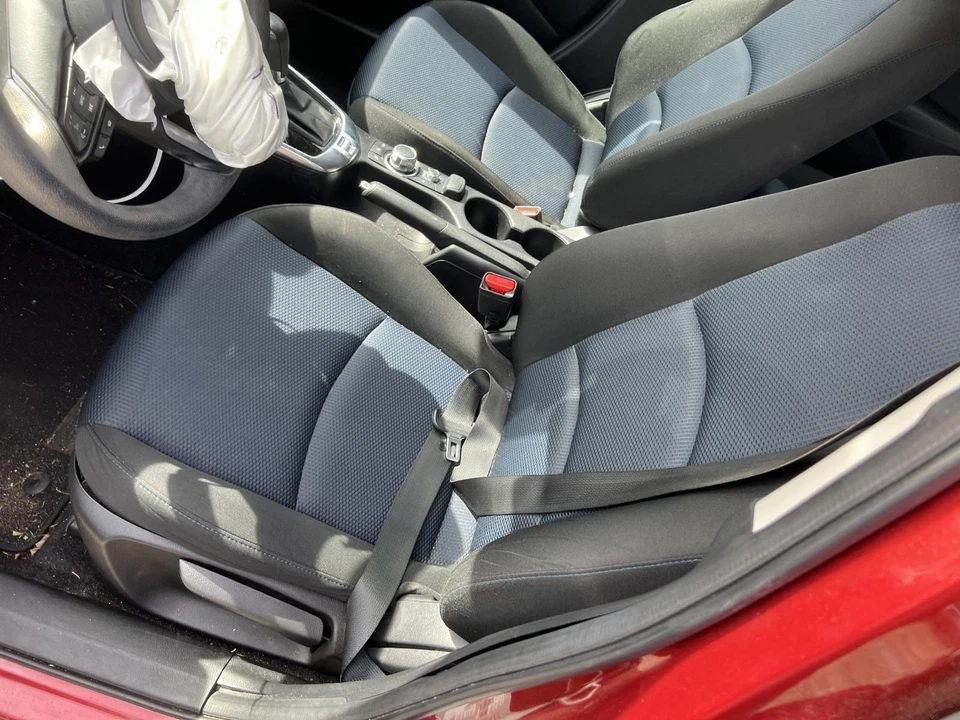 Front Seat TOYOTA YARIS 16 17 18 19 20 driver - Image 1 of 1
