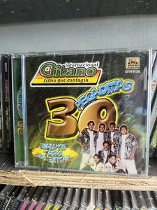 Internacional Gitano 30 Pegaditas CD Cumbia Sonidera Quincianera Te Quiero - Picture 1 of 3