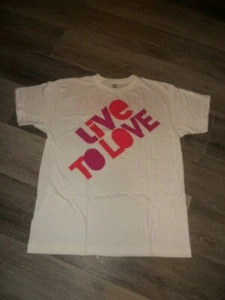 CAMISETA ZUMBA ""LIVE TO LOVE ZUMBA"" TALLA ÚNICA PARA LA MAYORÍA DE LAS CAMISETAS NUEVA EN BOLSO - Imagen 1 de 5