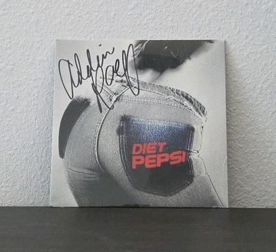 SIGNED - Addison Rae Diet Pepsi 7” Vinyl Red Limited Edition Autographed 🆕 ✅  - Image 1 of 3