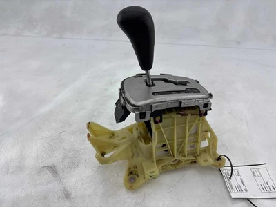 Conjunto de palanca de cambios de transmisión automática 17-24 Mitsubishi Mirage G4 OEM Foto 1 de 4