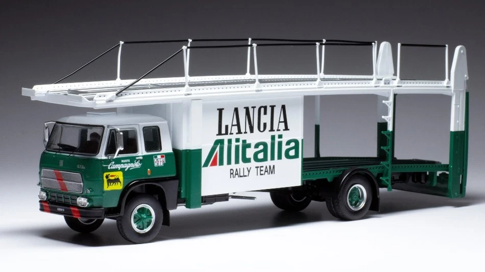 FIAT 673 RACING LANCIA ALITALIA TRANSPORTER 1976 GREEN/WHITE REPROD.1:43 - Immagine 1 di 1