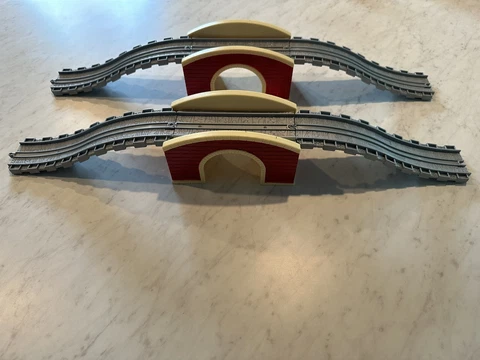 2 Thomas Take N Play Train Bridges w/ AT Track Risers Over/Under Red Brick Cover
