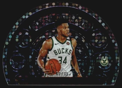 2020-21 Crown Royale Test of Time Blue #1 Giannis Antetokounmpo /75 - Image 1 of 2