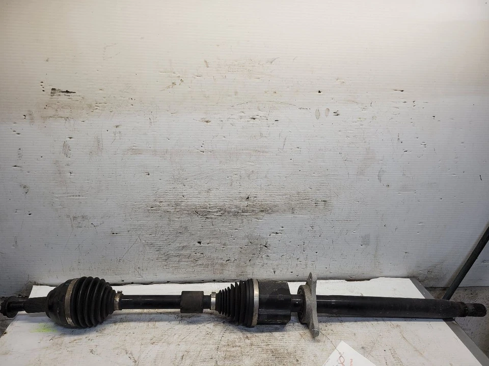 Eixo de passageiro dianteiro gasolina FWD compatível com 17-25 PACIFICA 1674907 - Imagem 1 de 4