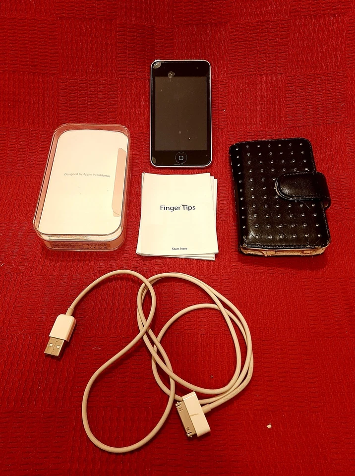 ipod Touch A1288 2nd Gen 8gb Chrome bundle With Original Box + Case VGC WORKING! - Image 1 of 4