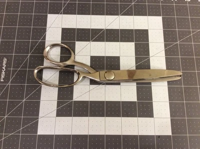 Vintage Wiss Model C Large / Heavy Duty 9" Pinking Shears Made in USA - Image 1 of 4