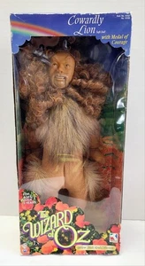 The Wizard of Oz Cowardly Lion Doll Yellow Brick Road Collection 1998 Y2K - Picture 1 of 10
