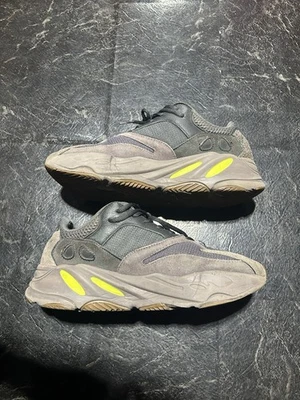 Adidas Yeezy Boost V1 700 Muave Talla 10.5 EE9614 Foto 1 de 4