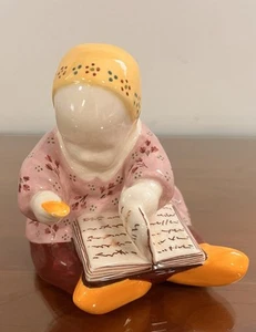 Vintage Berthe Savigny HB Henriot Quimper Sitting Baby Girl Book Figurine 5" - Picture 1 of 6