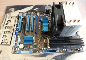 Asus M4A87TD EVO Rev. 1.01G + AMD Phenom II X6 1090T BE + 16GB Corsair  - Bild 1 von 11